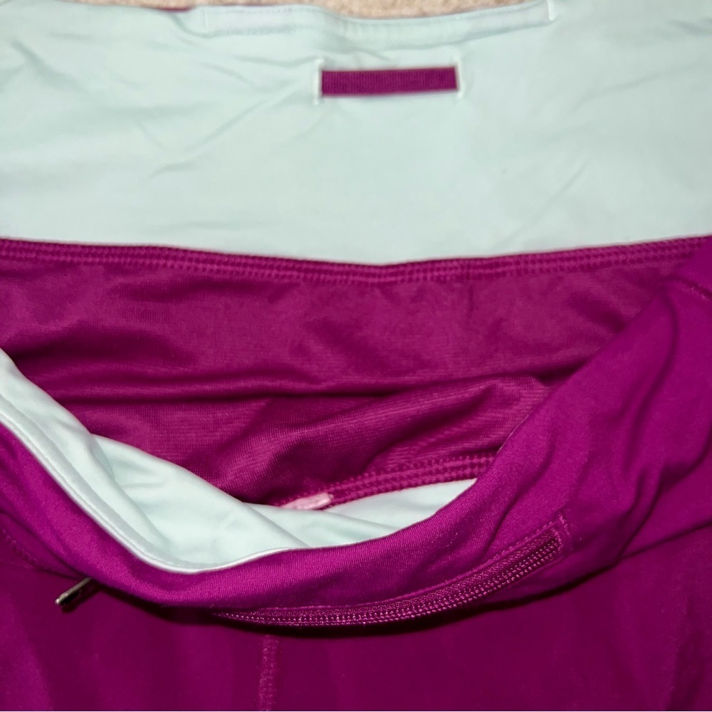 Lululemon size 8 Real Quick Regal Plum/Paradise nwot - Picture 5 of 10